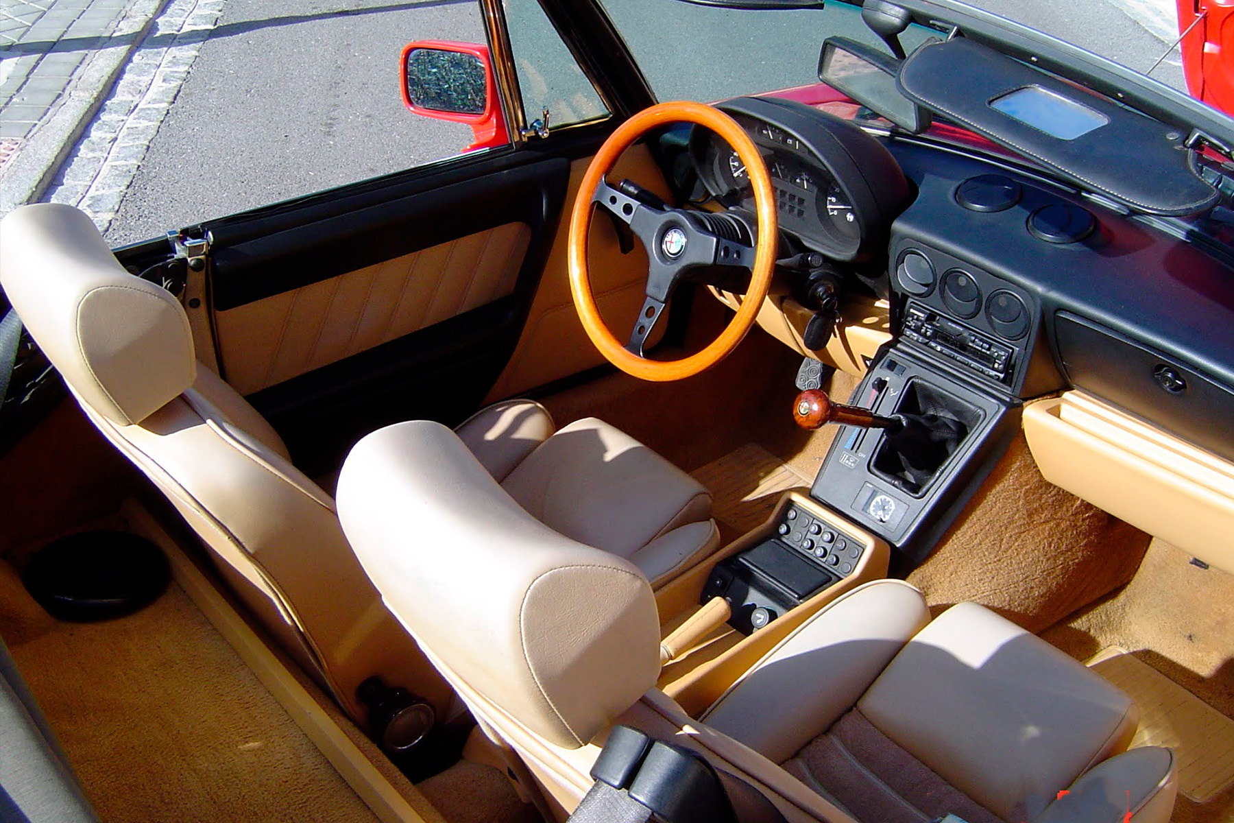 Bodas y Coches - Alfa Romeo Spider Cabrio